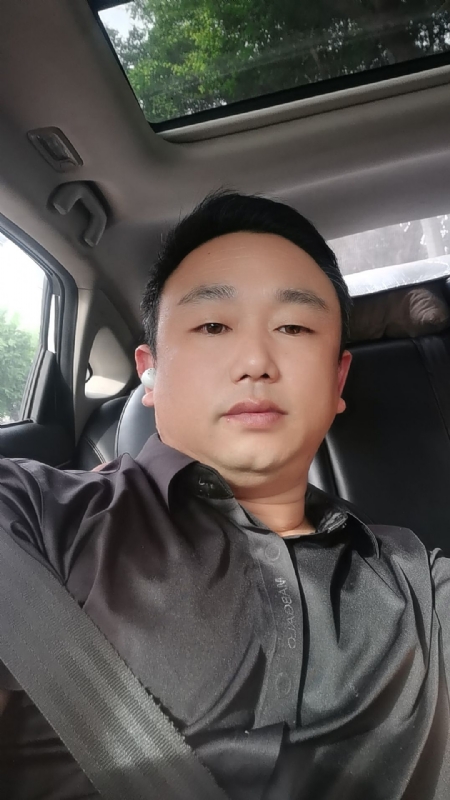 老烽的第一张照片--东莞交友中心